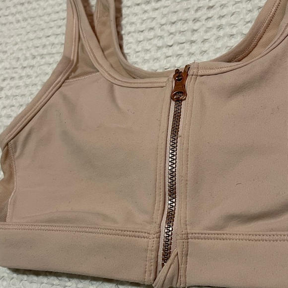 Aerie Play & Chill Blush colored Zip-up Sports Bra, Size small - Picture 3 of 5